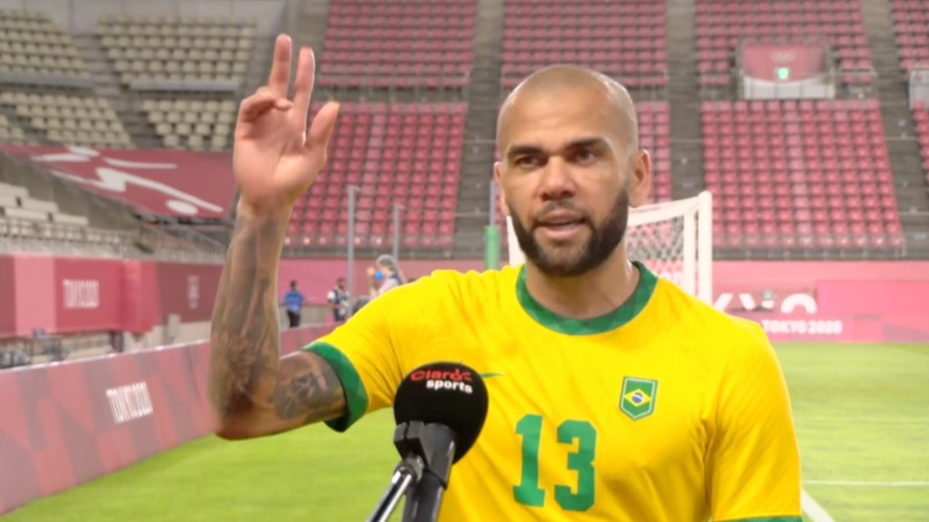 ¡Haz lo tuyo Queretaro!, Dani Alves suena para llegar al fútbol&nbsp;mexicano.