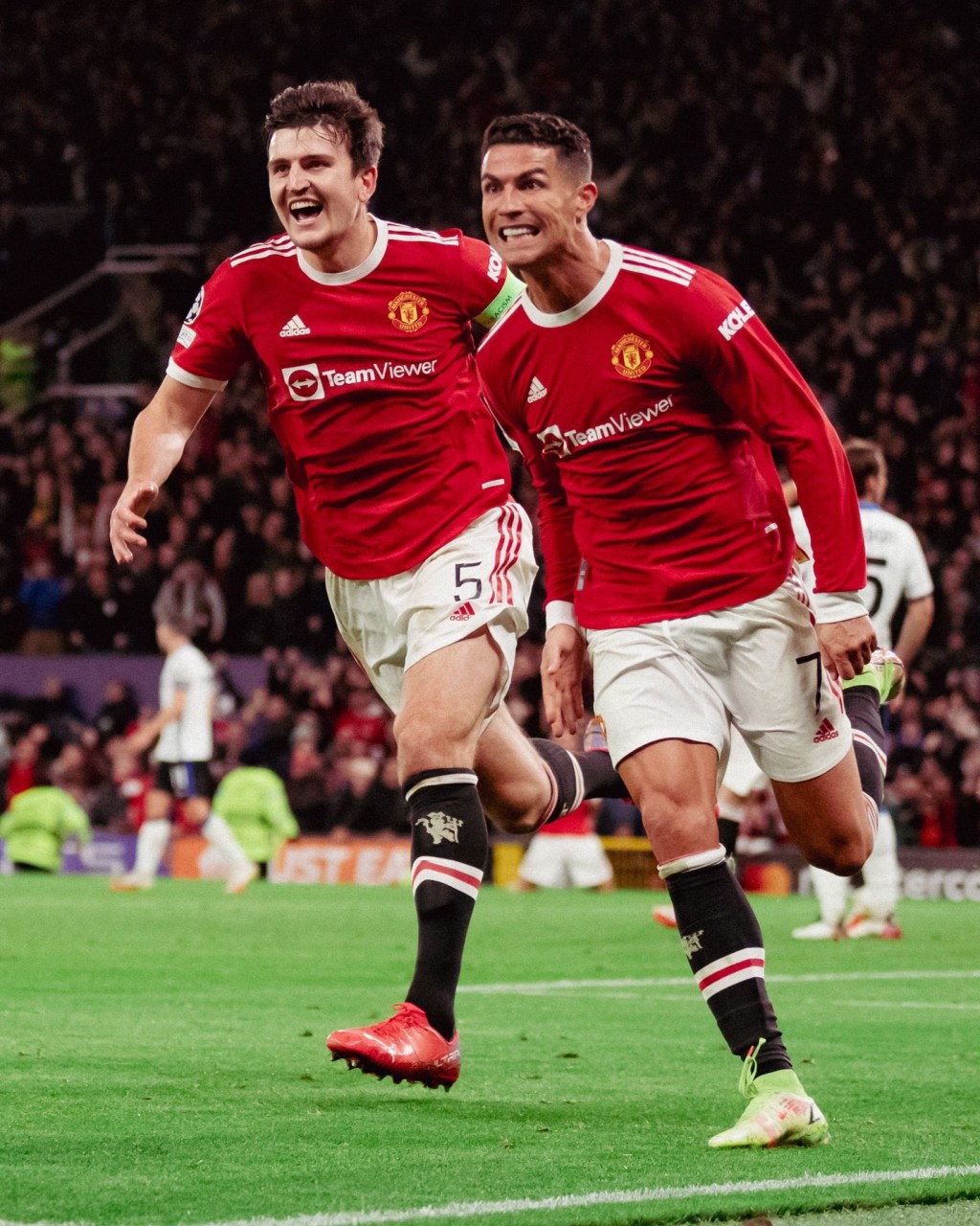 ¡Siempre él, siempre Cristiano! CR7 le da la victoria al Man U, el Barcelona respira, Bayern y Chelsea imbatibles, fue lo que nos dejó este miércoles mágico de Champions&nbsp;League.