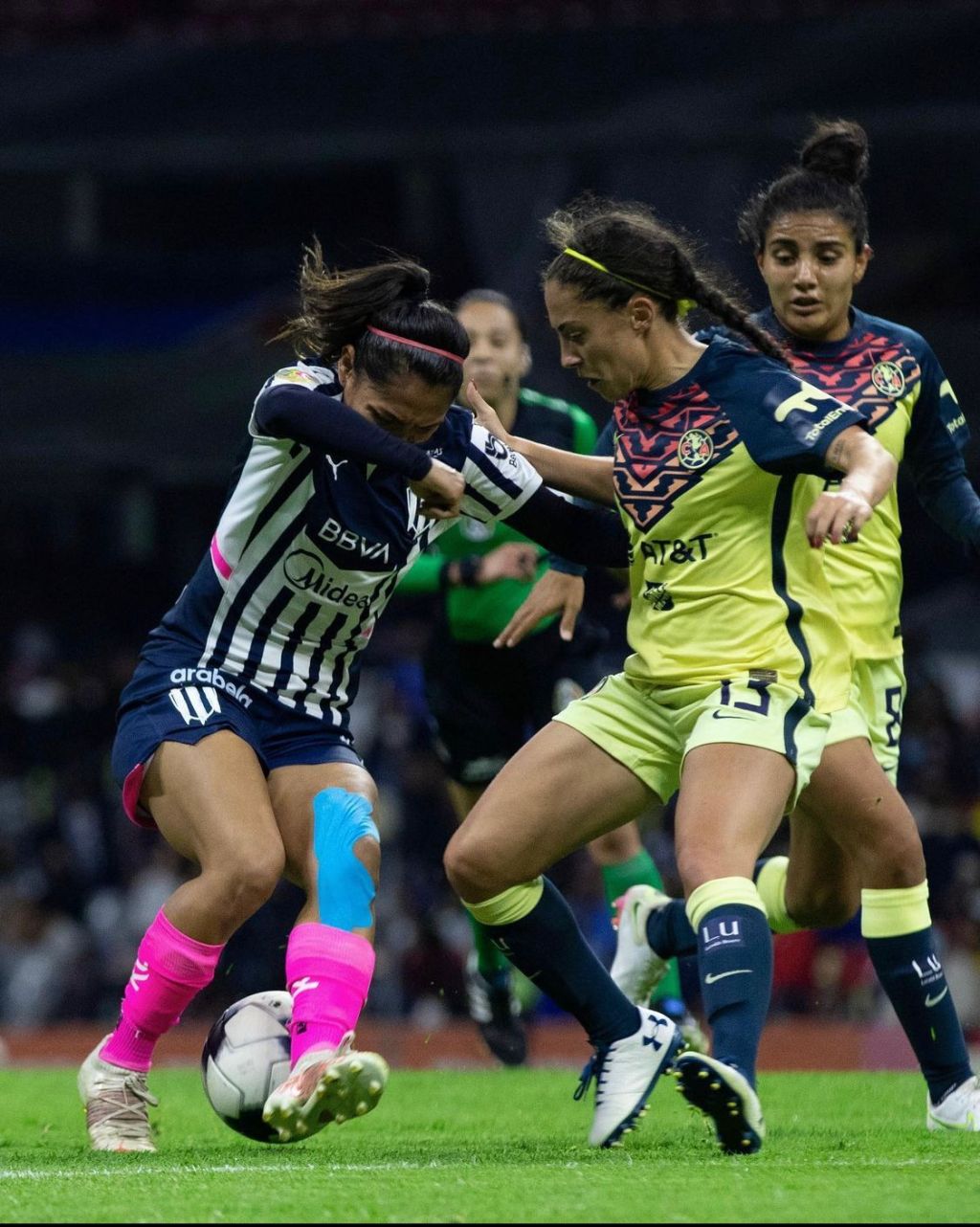 America cae 2-0 en casa ante Rayadas, hegemonia regia se&nbsp;mantiene.