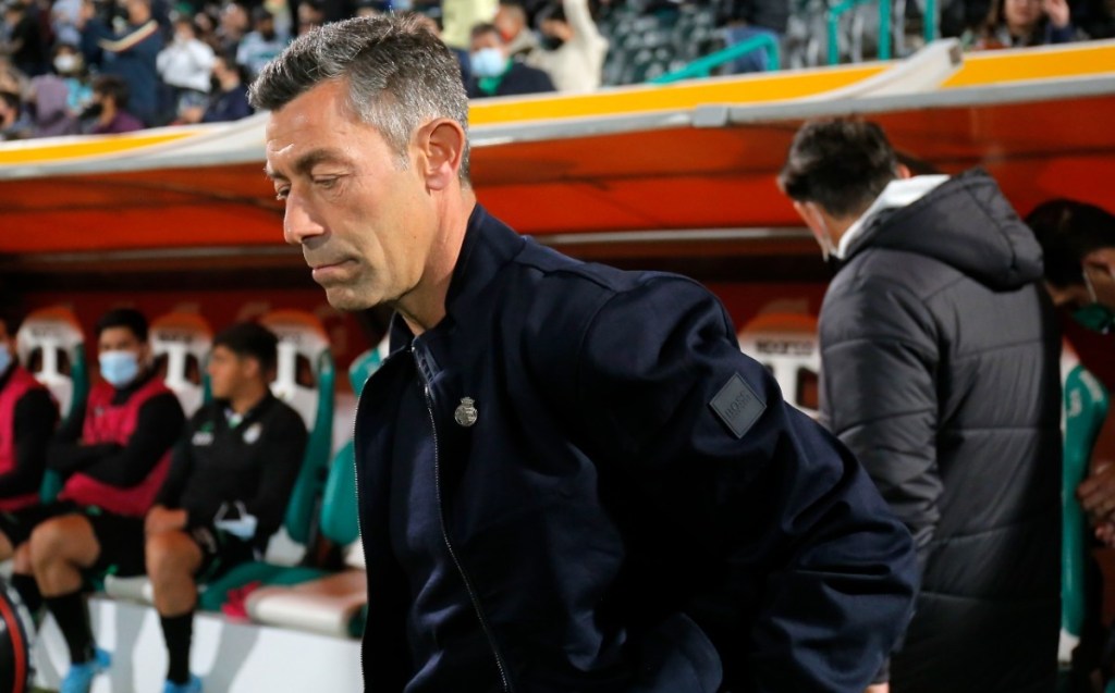 Pedro Caixinha fuera de&nbsp;Santos