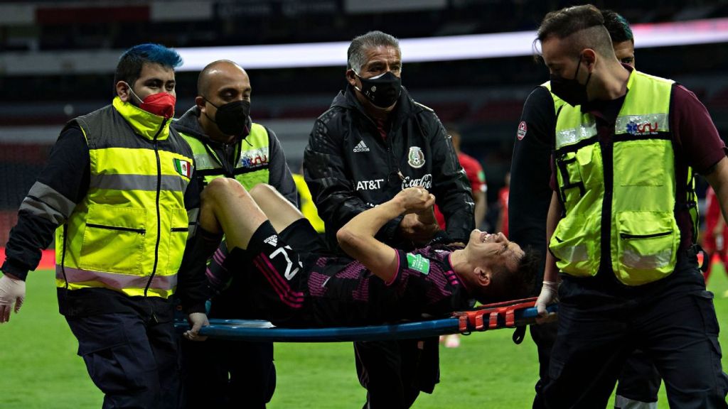 El Chucky Lozano con una lesión en el&nbsp;hombro