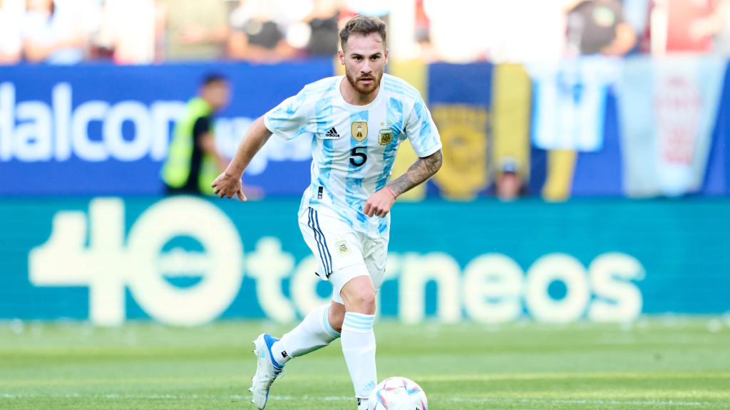 Gran recibimiento a Mac&nbsp;Allister