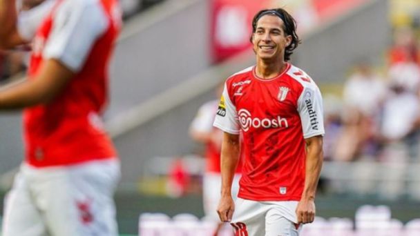 Diego Lainez regresa a México con millones en las&nbsp;manos